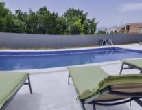 furniture, sky, chair, table, swimming pool, bench, outdoor, water, coffee table, pool